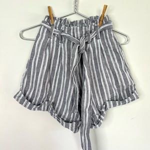 Abercrombie & Fitch white and gray striped linen shorts